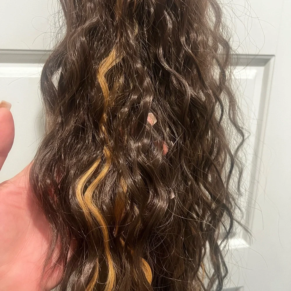Long Wavy Brown Hair Extension - Picture 5 of 7